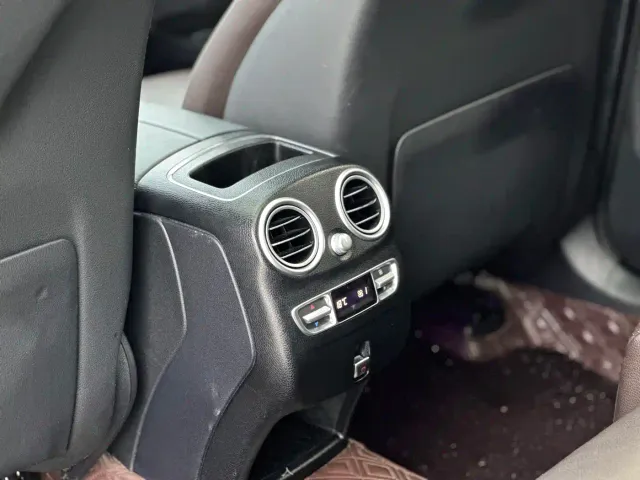 Mercedes-Benz GLC-Class — Фото автомобиля 9
