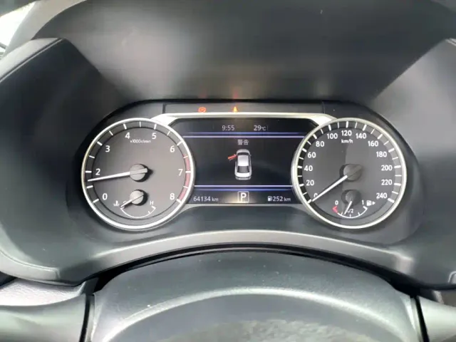 Nissan Sylphy — Фото автомобиля 11