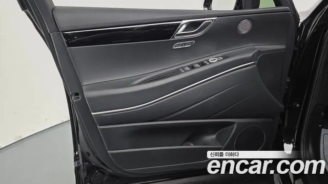 Genesis GV80 2.5T Бензин AWD — Фото автомобиля 18