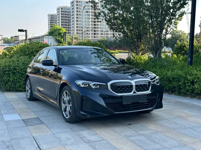 BMW i3 — Фото автомобиля 3