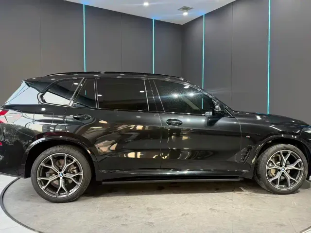 BMW X5 — Фото автомобиля 5