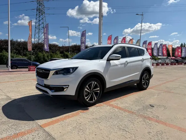 Фотография автомобиля — Jetour X70