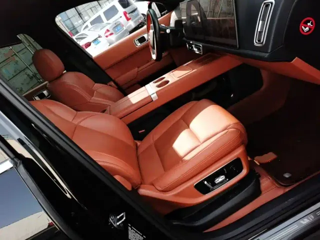 Li Auto L9 — Фото автомобиля 24