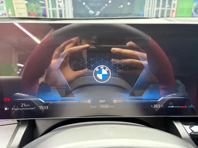 BMW 5 Series — Фото автомобиля 17