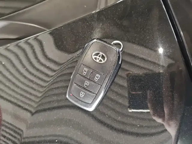 Toyota Sienna — Фото автомобиля 8