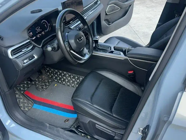 Geely Emgrand — Фото автомобиля 19