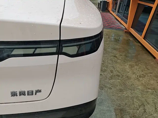 Nissan N7 — Фото автомобиля 7