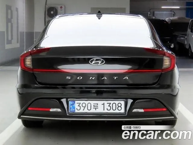 Hyundai Sonata Sonata (DN8) 2.0 LPG(Для проката) — Фото автомобиля 3