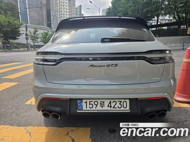 Porsche Macan — Фото автомобиля 4