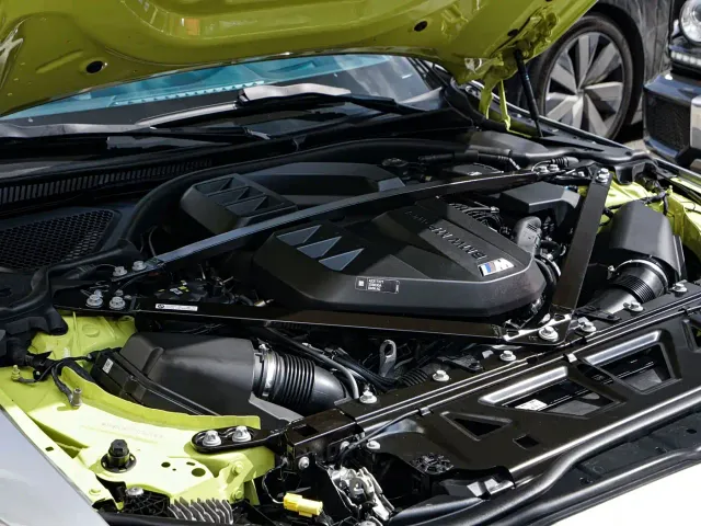 BMW M4 — Фото автомобиля 13