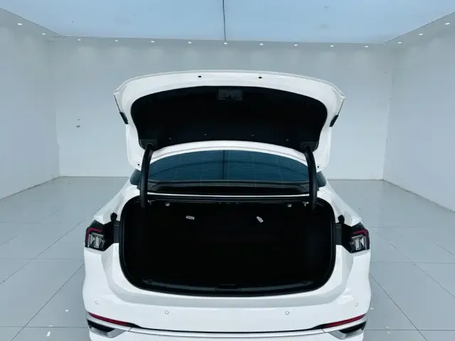 Ford Mondeo — Фото автомобиля 25