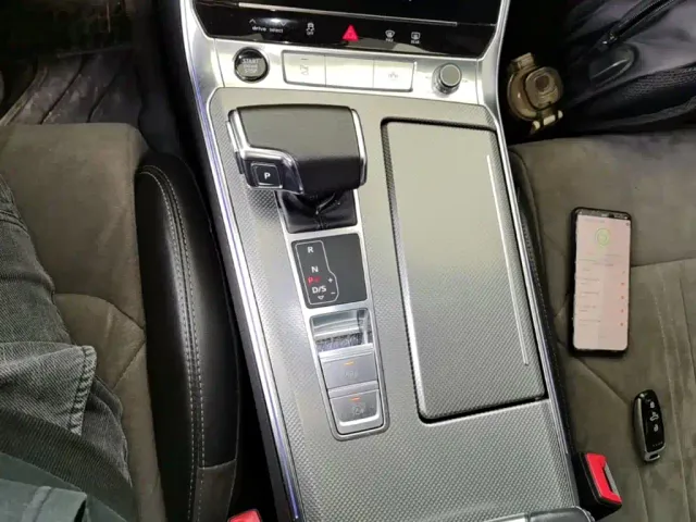 Audi A6L — Фото автомобиля 13