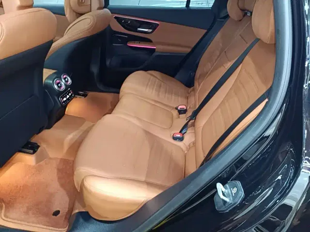 Mercedes-Benz GLC-Class — Фото автомобиля 16