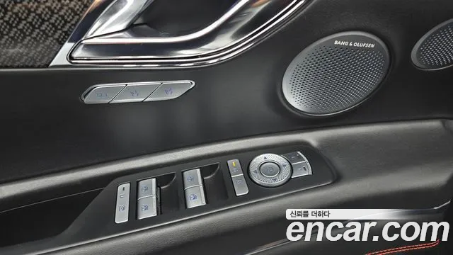 Genesis GV80 — Фото автомобиля 27