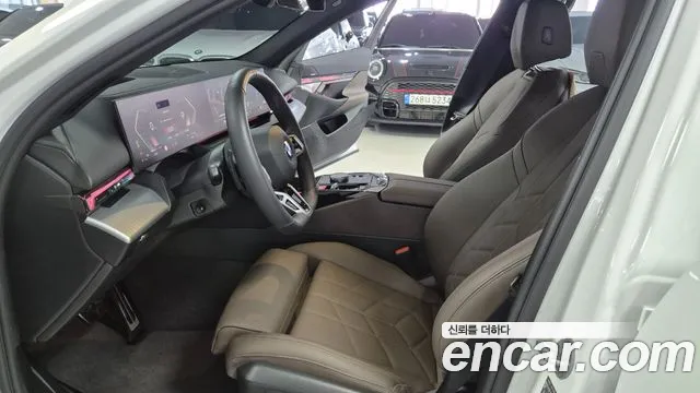 BMW 5 Series G60 — Фото автомобиля 10
