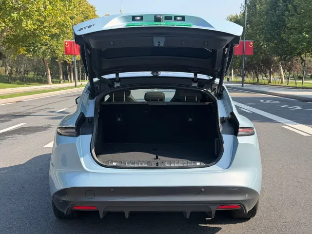 Nio ET5 Touring — Фото автомобиля 15