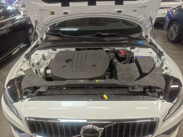 Volvo S60 — Фото автомобиля 19