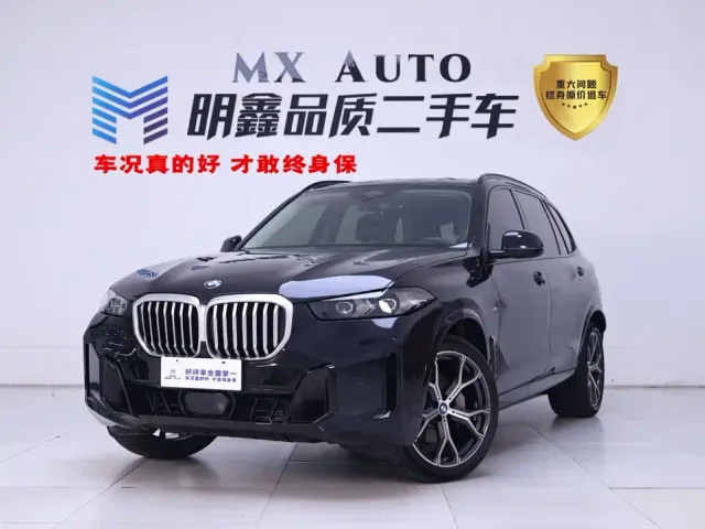 Фотография автомобиля — BMW X5