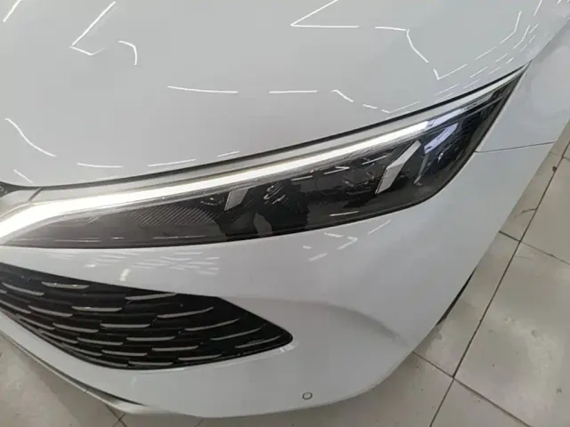BYD Qin L — Фото автомобиля 23