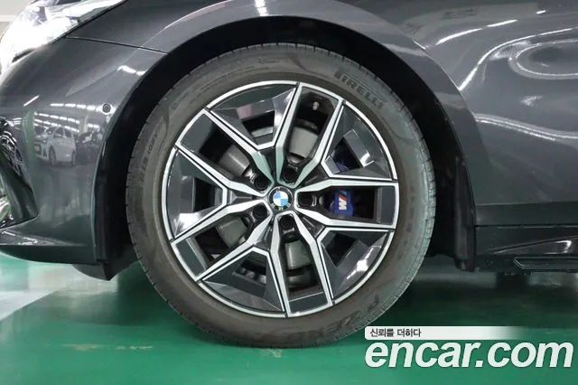 BMW 5 Series G60 — Фото автомобиля 20