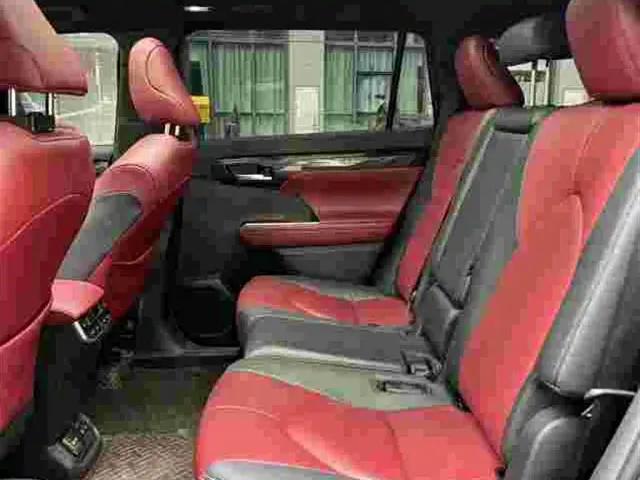Toyota Crown Kluger — Фото автомобиля 9