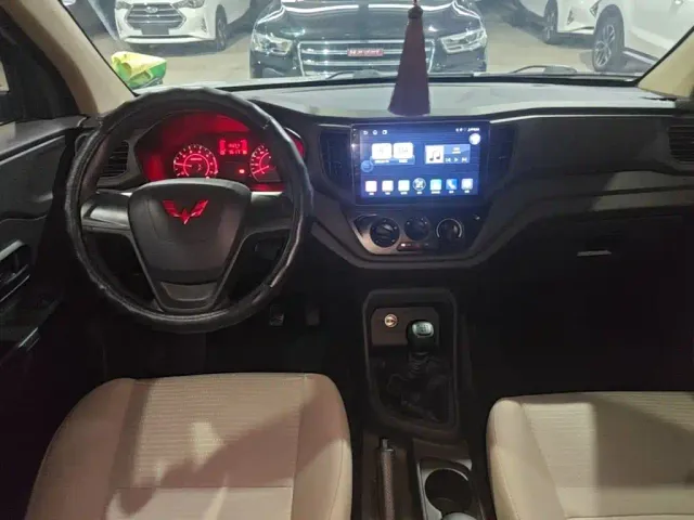 Wuling Hongguang V — Фото автомобиля 9