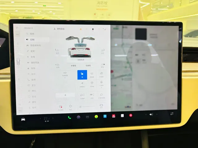 Tesla Model X 2023 Dual Motor All-Wheel Drive Edition — Фото автомобиля 8