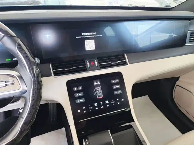 Li Auto ONE — Фото автомобиля 12