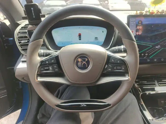 BYD Han — Фото автомобиля 10