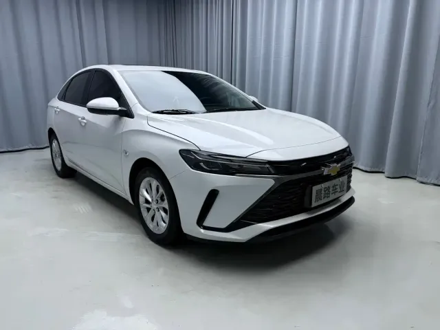 Chevrolet Monza — Фото автомобиля 3