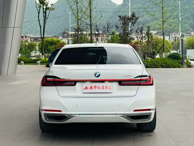 BMW 7 Series — Фото автомобиля 4