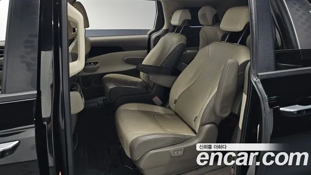 Kia Carnival 4th Gen — Фото автомобиля 18