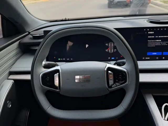 Geely Galaxy E8 — Фото автомобиля 7