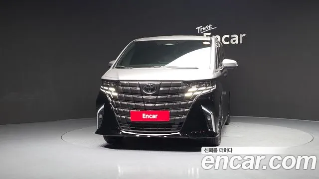 Toyota Alphard — Фото автомобиля 2