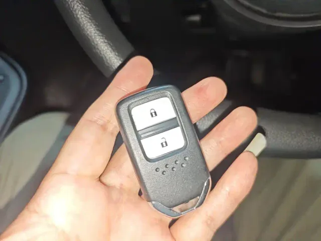 Honda Fit — Фото автомобиля 8