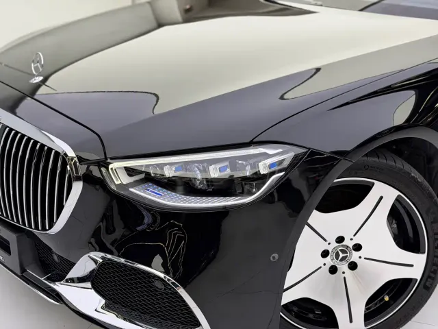 Mercedes-Benz S-Class — Фото автомобиля 3