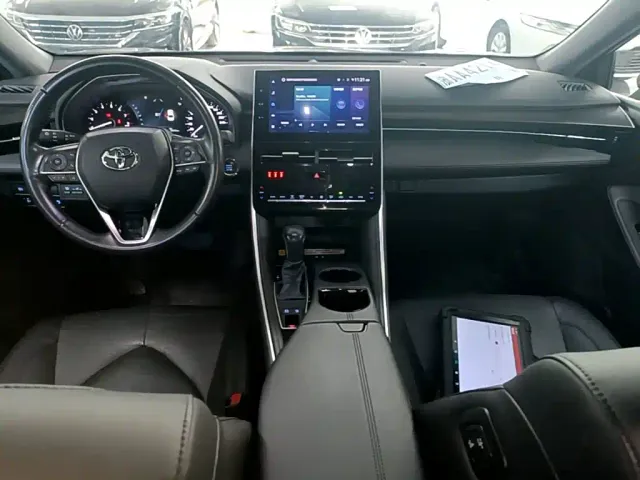 Toyota Avalon — Фото автомобиля 9