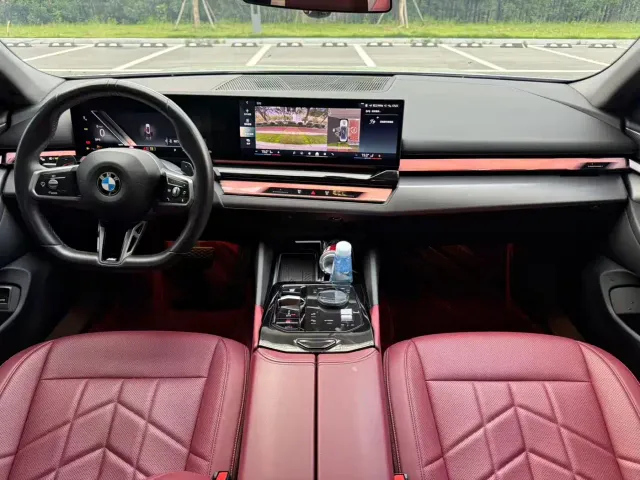 BMW 5 Series — Фото автомобиля 5