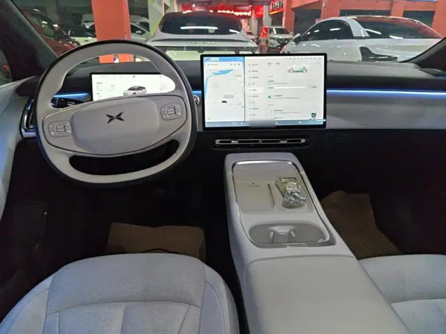 Xpeng P7+ — Фото автомобиля 9