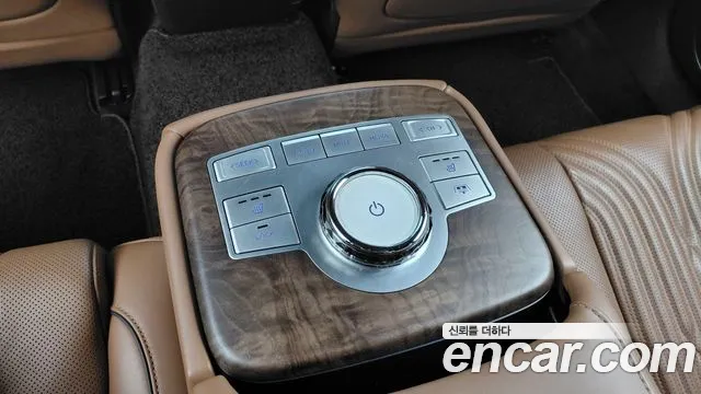 Genesis G80 Бензин 2.5 турбо AWD — Фото автомобиля 19