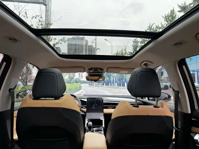 Geely Boyue L — Фото автомобиля 14
