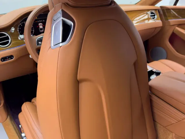 Bentley Continental 2022 4.0T GT V8 — Фото автомобиля 16