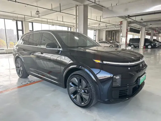 Фотография автомобиля — Li Auto L7