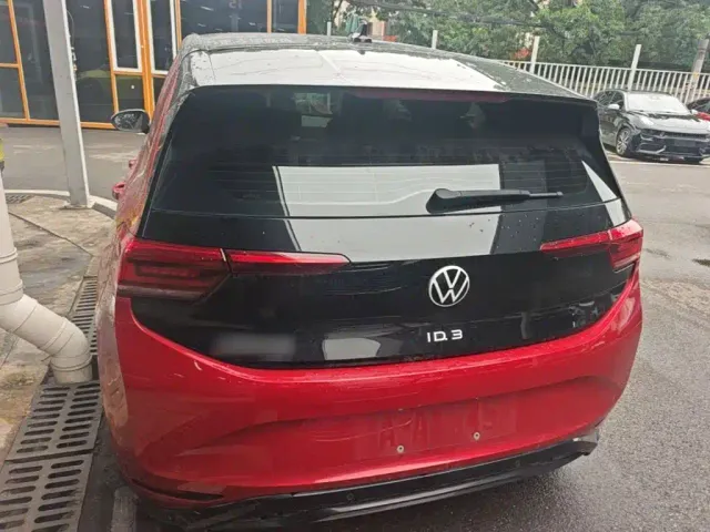 Volkswagen ID.3 — Фото автомобиля 5