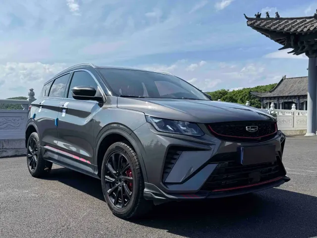 Geely Binyue — Фото автомобиля 3
