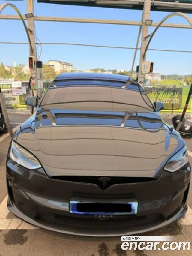 Фотография автомобиля — Tesla Model X