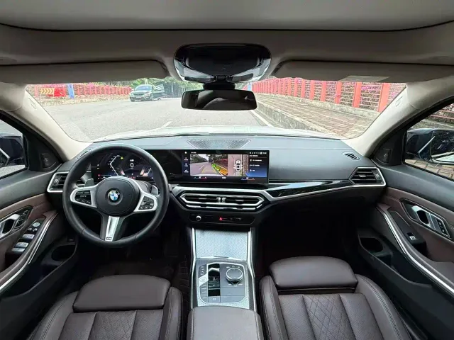 BMW 3 Series — Фото автомобиля 5