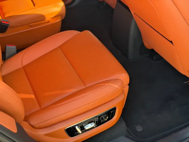 Li Auto L9 — Фото автомобиля 14