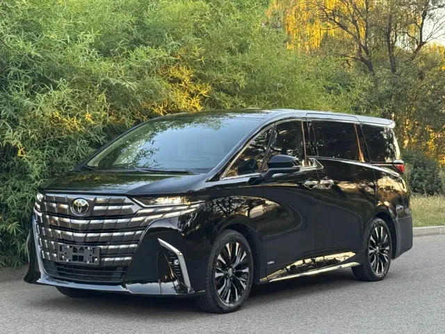 Фотография автомобиля — Toyota Alphard
