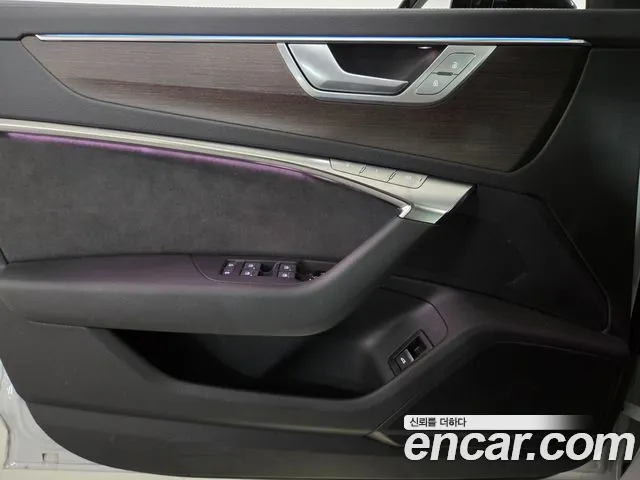 Audi A6 C8 — Фото автомобиля 15